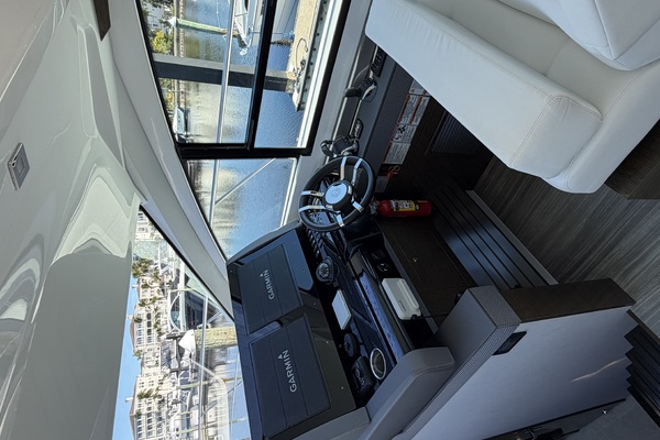 50ft Cruisers Yachts Yacht For Sale