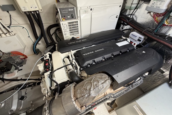 50ft Cruisers Yachts Yacht For Sale