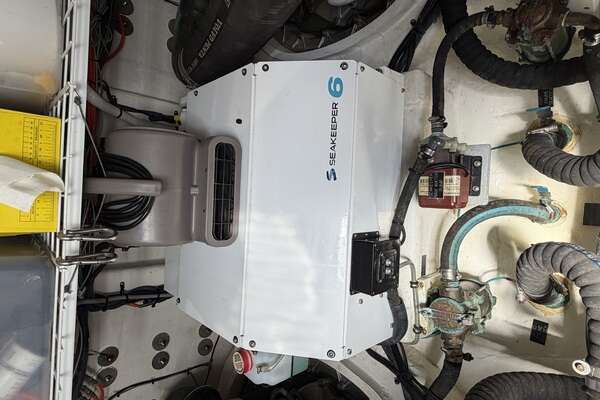 Cruisers Yachts 50 CANTIUS Yacht For Sale