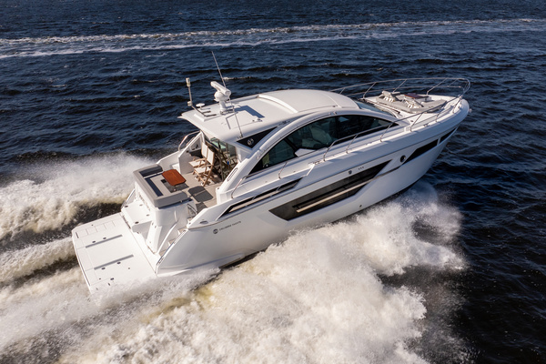 50ft Cruisers Yachts Yacht For Sale