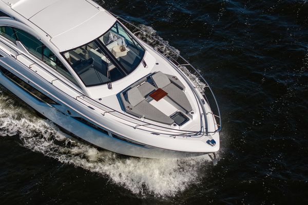 50ft Cruisers Yachts Yacht For Sale