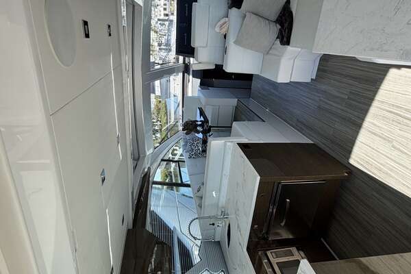 Cruisers Yachts 50 CANTIUS Yacht For Sale