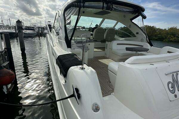 Sea Ray  Yacht For Sale