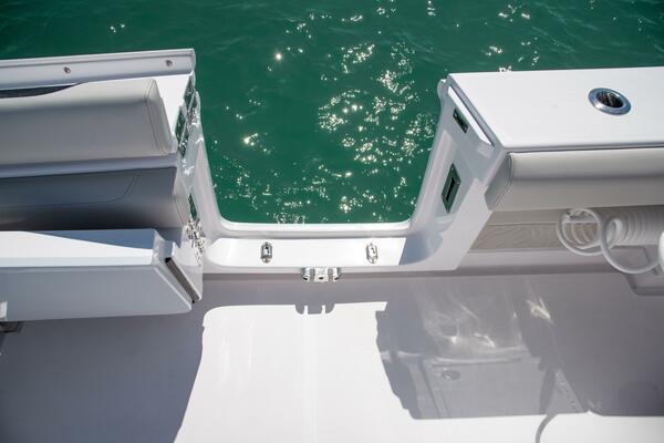 30ft Jupiter Yacht For Sale