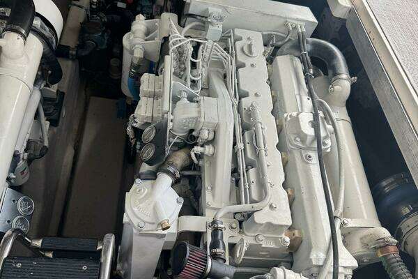 Sea Ray Sundancer Yacht For Sale