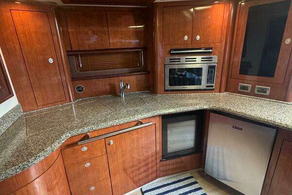 Sea Ray Sundancer Yacht For Sale