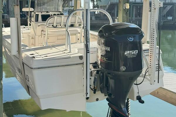 22ft Robalo Yacht For Sale