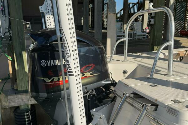 22ft Robalo Yacht For Sale