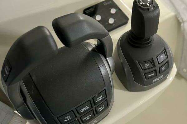 Absolute 48 Navetta Yacht For Sale