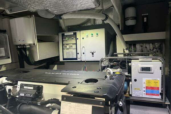 Absolute 48 Navetta Yacht For Sale