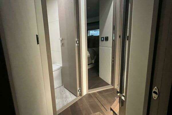 Absolute 48 Navetta Yacht For Sale