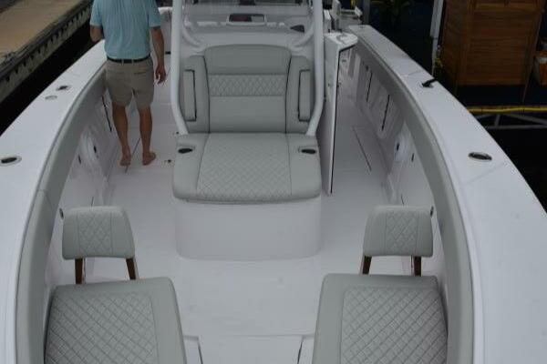 34ft Jupiter Yacht For Sale