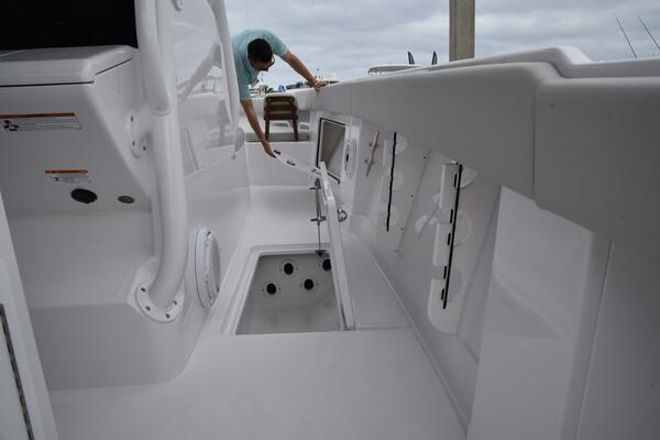 34ft Jupiter Yacht For Sale