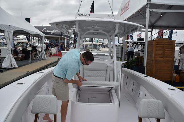 34ft Jupiter Yacht For Sale