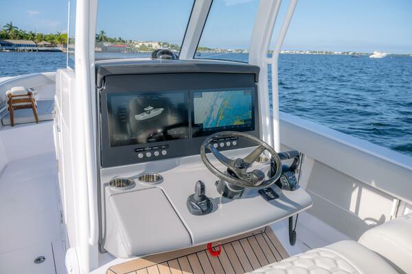 34ft Jupiter Yacht For Sale