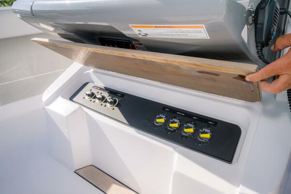 34ft Jupiter Yacht For Sale