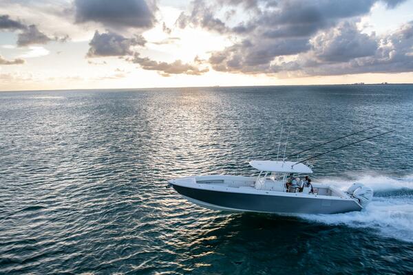 38ft Jupiter Yacht For Sale