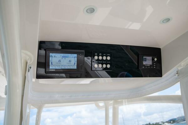 38ft Jupiter Yacht For Sale