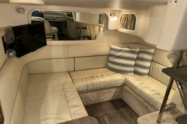 34ft Sea Ray Yacht For Sale