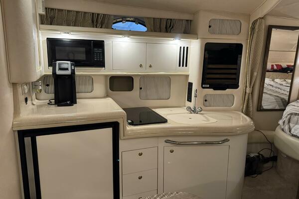 34ft Sea Ray Yacht For Sale