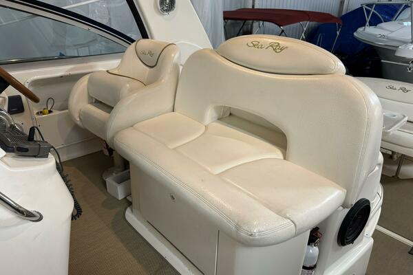 34ft Sea Ray Yacht For Sale