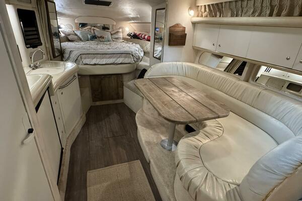 34ft Sea Ray Yacht For Sale