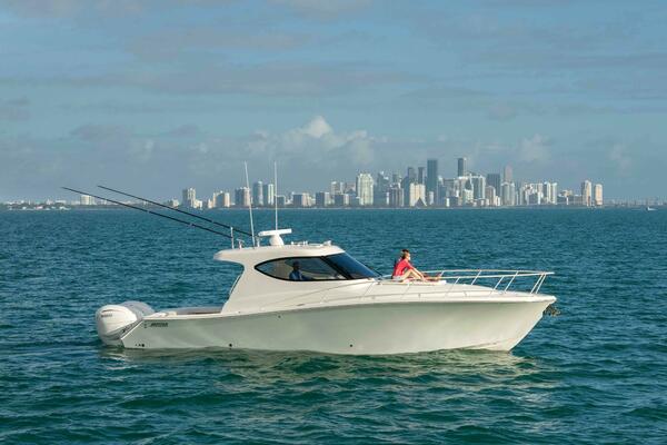 41ft Jupiter Yacht For Sale