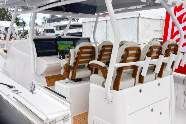 43ft Jupiter Yacht For Sale