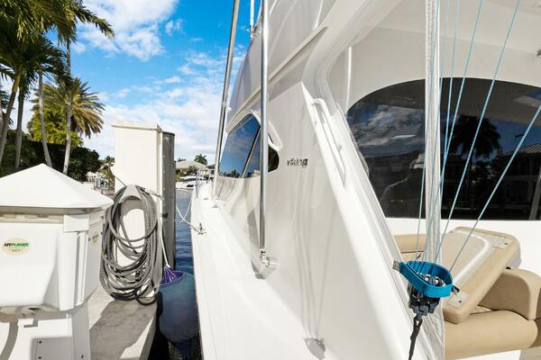 Lysea Lu  46ft Viking Yacht For Sale