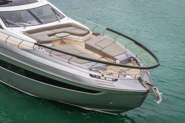 80ft Azimut Yacht For Sale