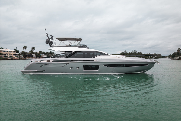 80ft Azimut Yacht For Sale