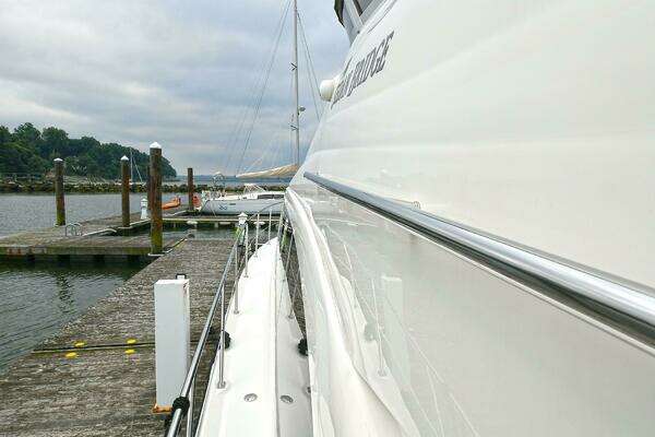 Sea Ray 44 Sedan Bridge Yacht For Sale