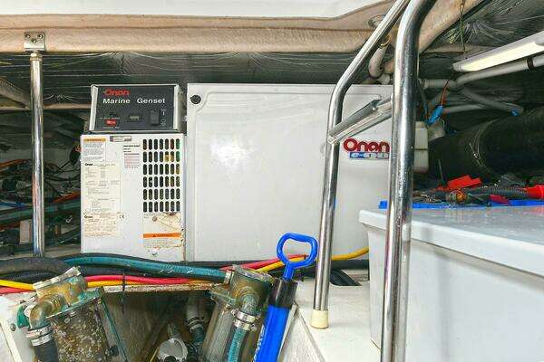 Sea Ray 44 Sedan Bridge Yacht For Sale