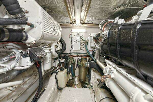 Sea Ray 44 Sedan Bridge Yacht For Sale