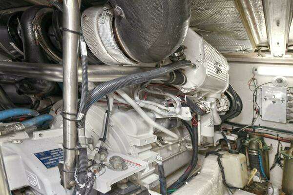 Sea Ray 44 Sedan Bridge Yacht For Sale