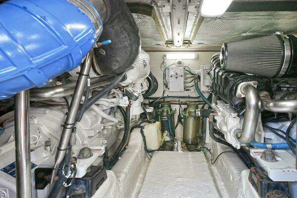 Sea Ray 44 Sedan Bridge Yacht For Sale