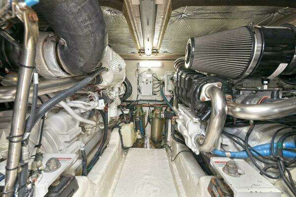 Sea Ray 44 Sedan Bridge Yacht For Sale