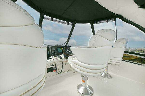 Sea Ray 44 Sedan Bridge Yacht For Sale