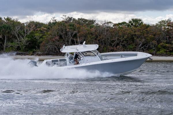 BRAMATE 41ft BlackWater Yacht For Sale