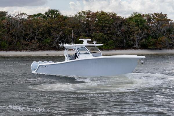 BRAMATE 41ft BlackWater Yacht For Sale