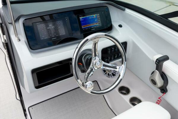 22ft Regal Yacht For Sale