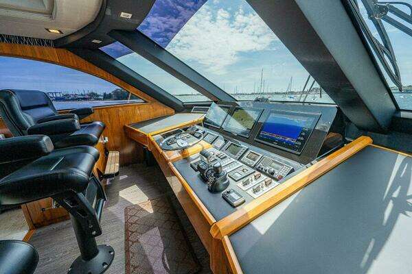 Viking 75 Motoryacht Yacht For Sale