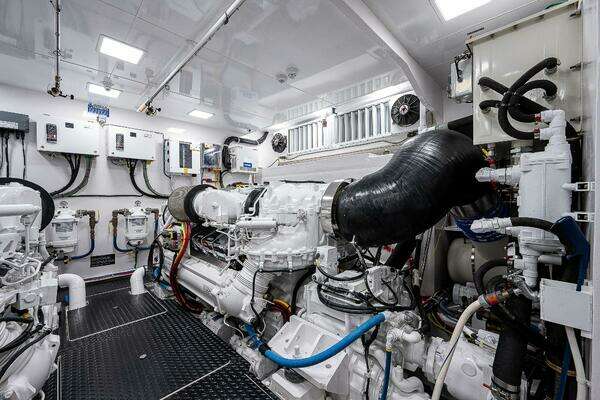 Viking 75 Motoryacht Yacht For Sale