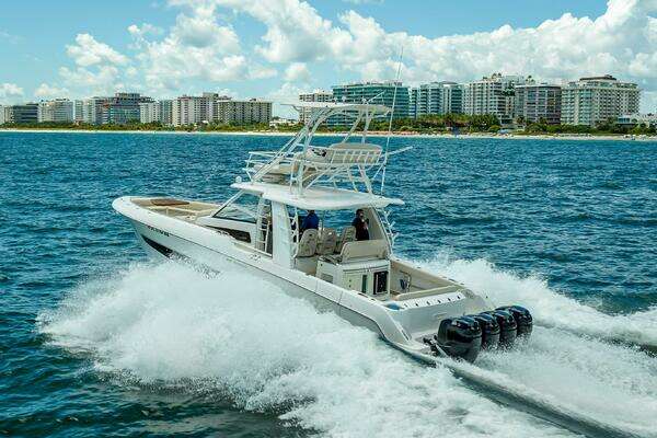 Boston Whaler  Yacht For Sale