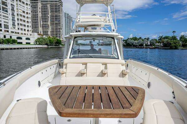 Boston Whaler  Yacht For Sale
