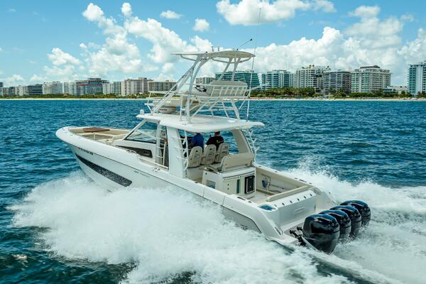 42ft Boston Whaler Yacht For Sale