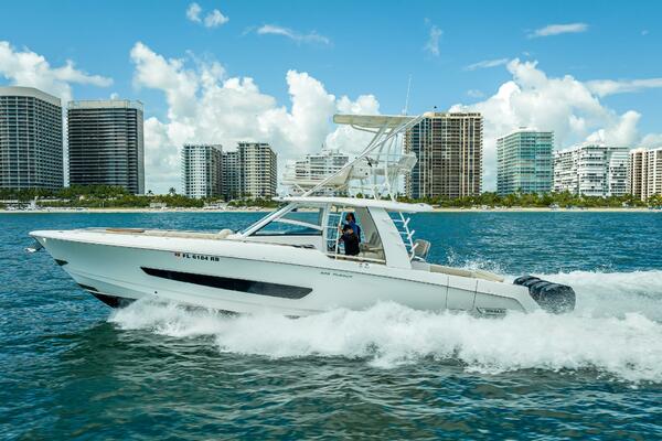 42ft Boston Whaler Yacht For Sale