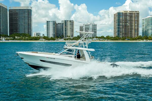 42ft Boston Whaler Yacht For Sale