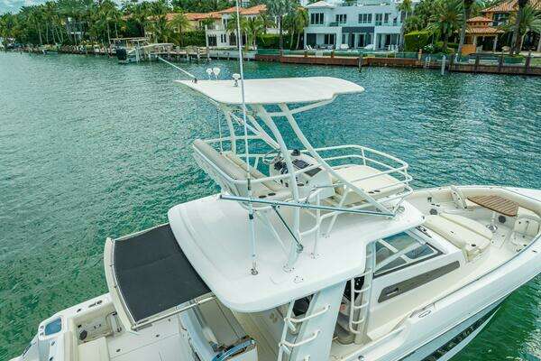 Boston Whaler  Yacht For Sale