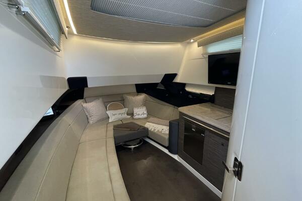 42ft Boston Whaler Yacht For Sale